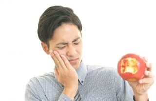 https://uniquedentalclinicfaridabad.com/wp-content/uploads/2021/04/Painful-chewing-320x206.jpg